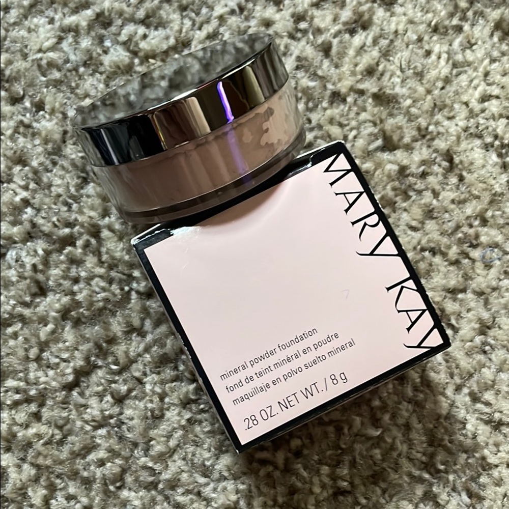 Mary Kay Mineral Powder Foundation